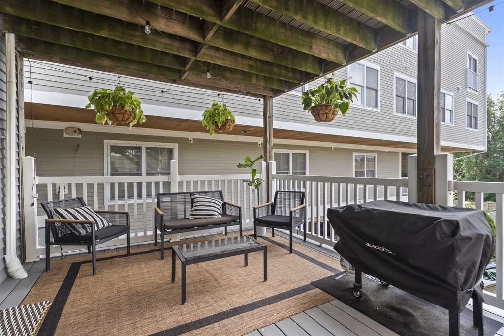 2 bed, 1 bath apartment for rent at 2 Kemp St Unit 1, South Boston — photo 1 of 12