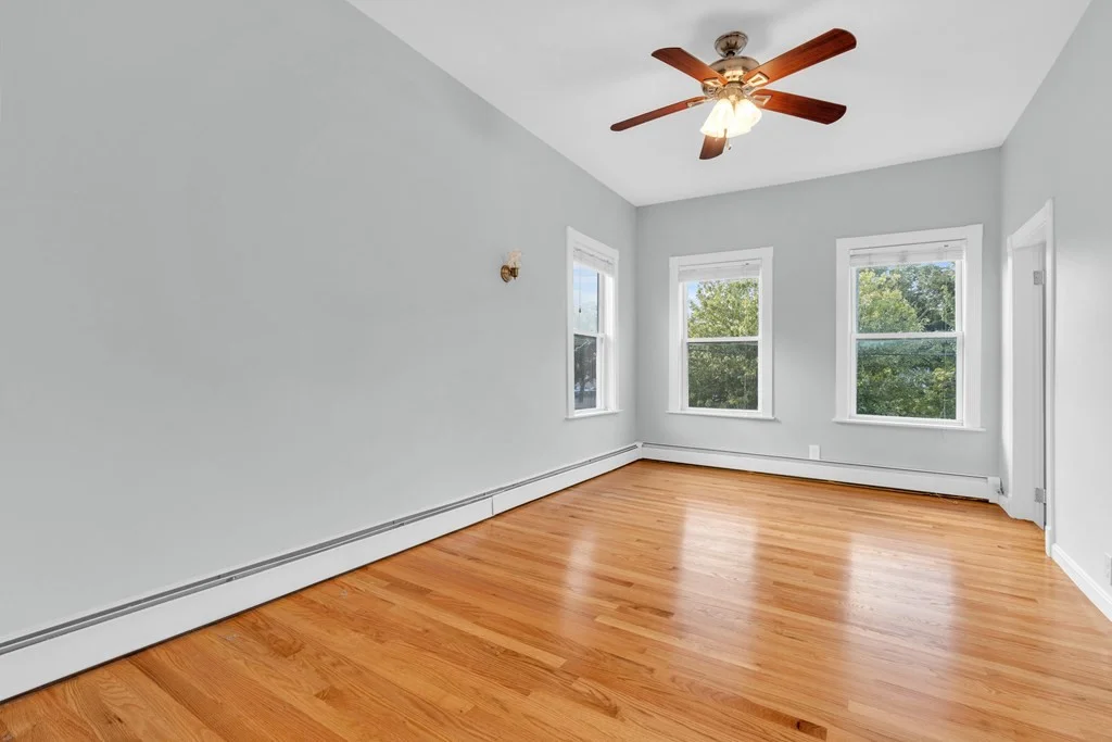 3 bed, 1 bath apartment for rent at 2 Kemp St Unit 2, South Boston — photo 5 of 13