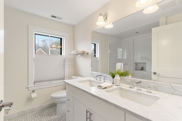 4 bed, 3 bath apartment for rent at 2 Kenway St, Cambridge — photo 10 of 16