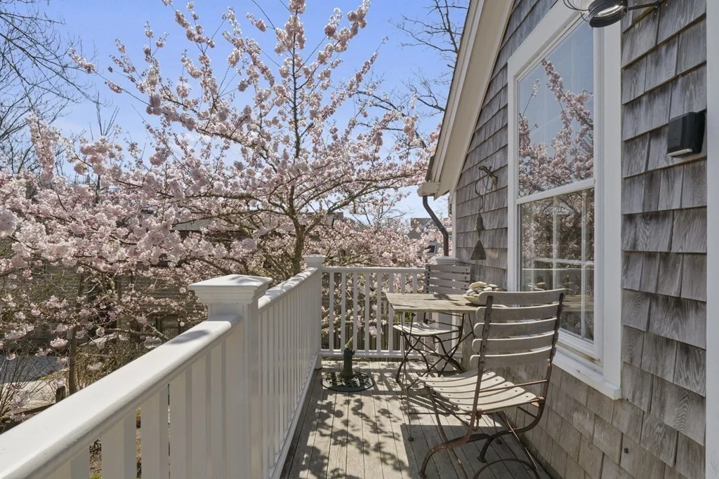 2 bed, 1 bath apartment for rent at 2 Kite Hill Ln, Nantucket — photo 12 of 14