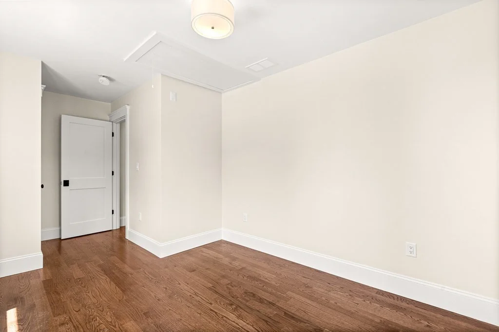 3 bed, 2 bath apartment for rent at 2 Knollwood Ave, Woburn — photo 25 of 42