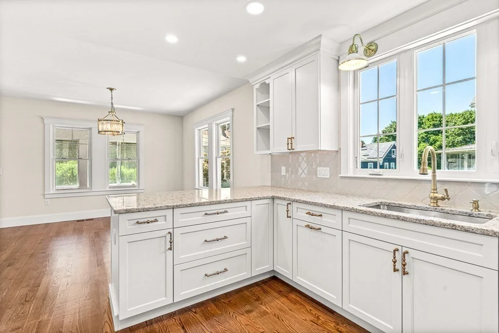 3 bed, 2 bath apartment for rent at 2 Knollwood Ave, Woburn — photo 8 of 42