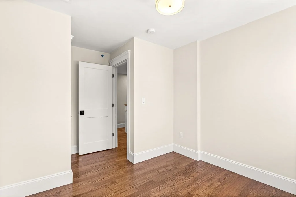 3 bed, 2 bath apartment for rent at 2 Knollwood Ave, Woburn — photo 28 of 42