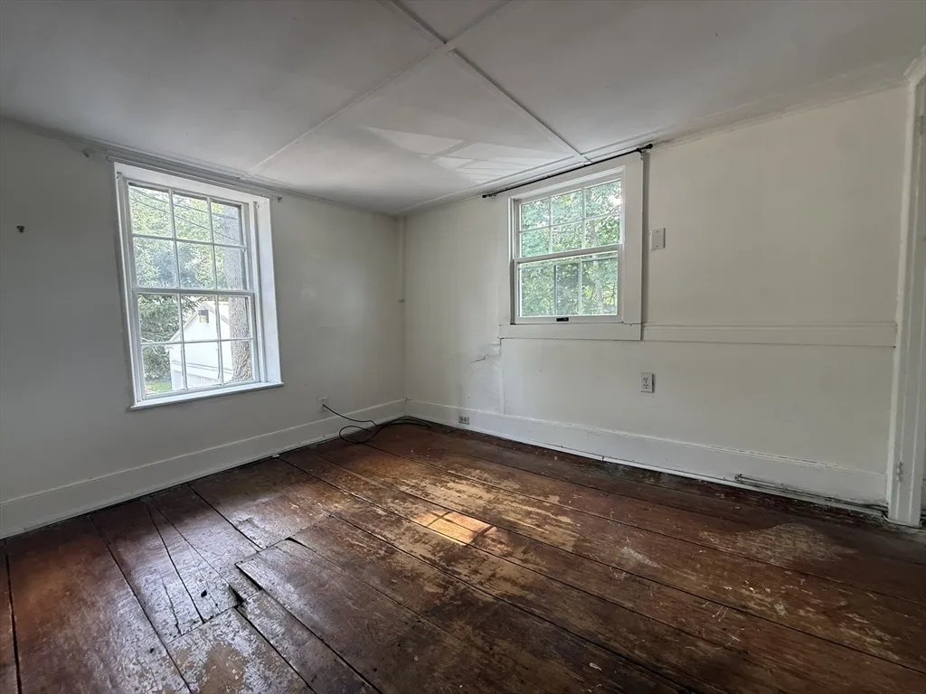 2 bed, 1 bath apartment for rent at 2 Lebaron Aly, Downtown — photo 12 of 20