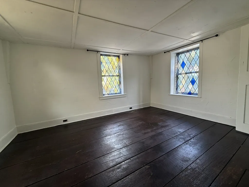2 bed, 1 bath apartment for rent at 2 Lebaron Aly, Downtown — photo 10 of 20