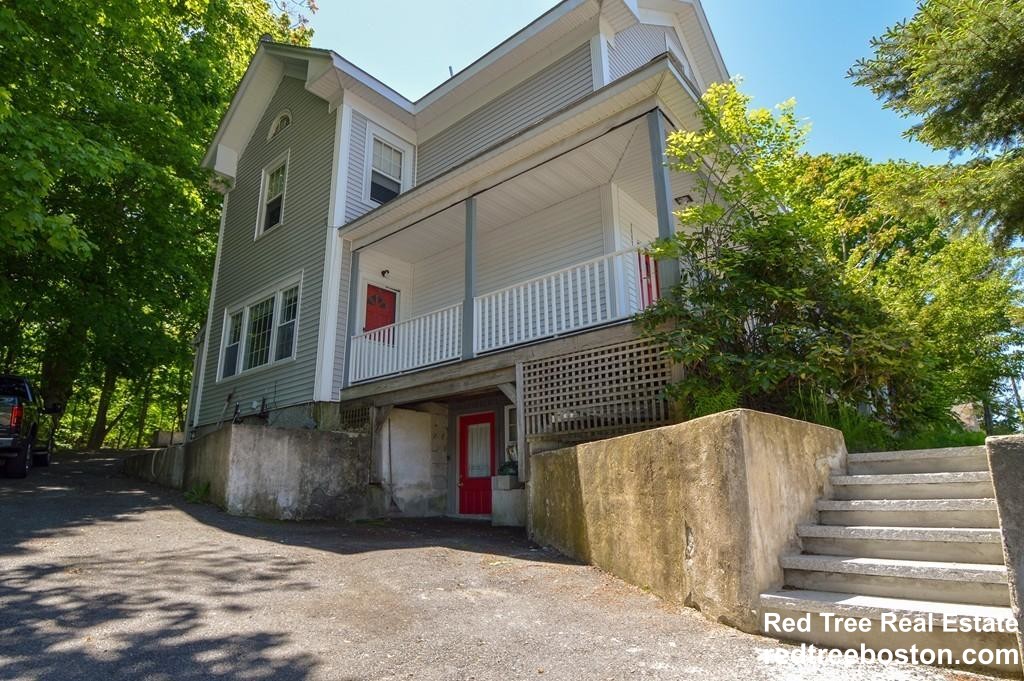 2 bed, 1 bath apartment for rent at 2 Lexington St Unit 2, Woburn — photo 18 of 21