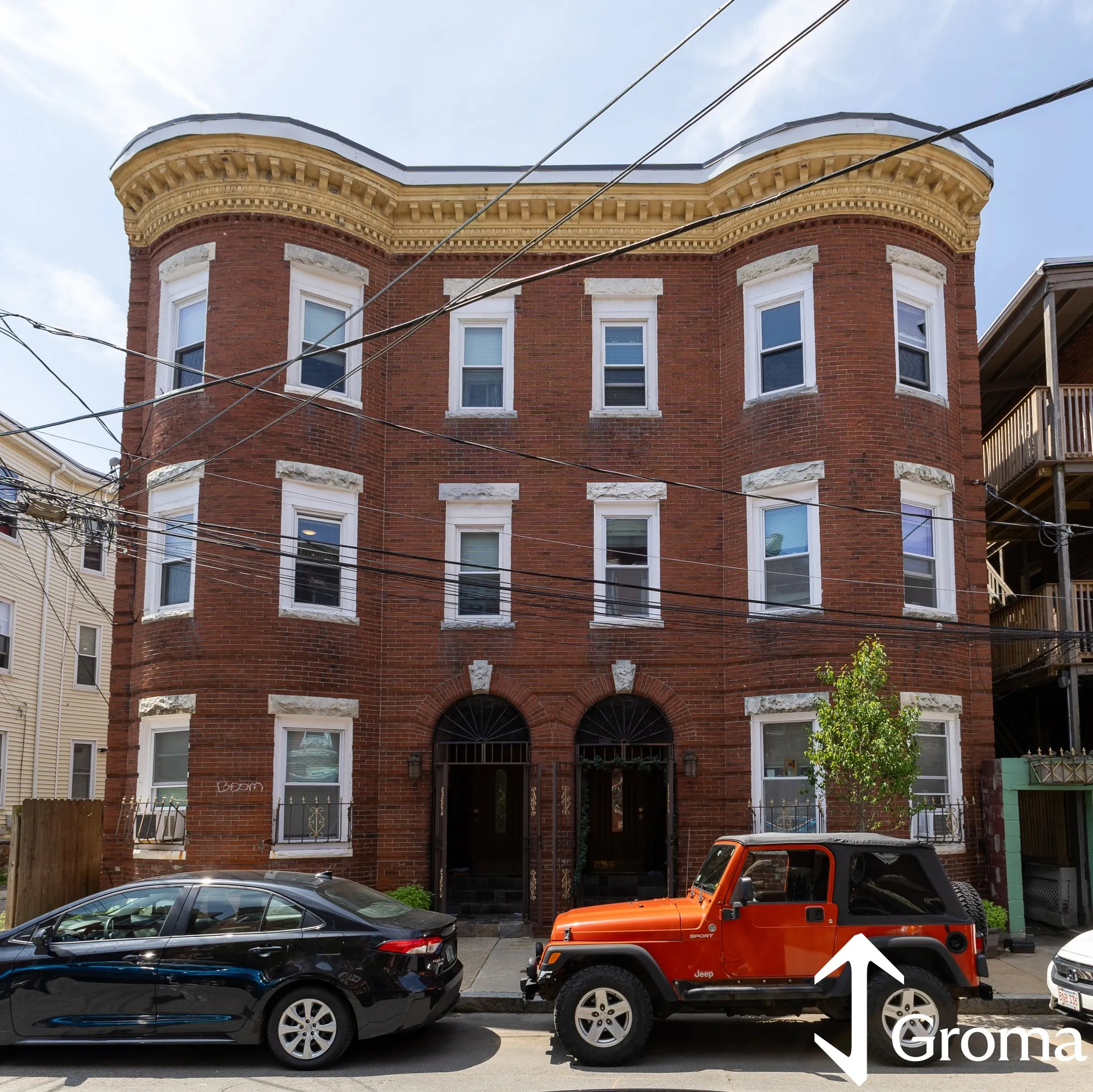 3 bed, 1 bath apartment for rent at 2 Mark St Unit 3, Jamaica Plain — photo 4 of 6