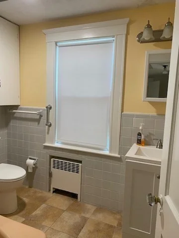 3 bed, 1 bath apartment for rent at 2 Martin St Unit 1, Marblehead — photo 11 of 21