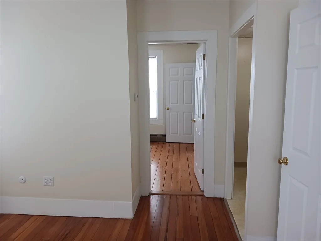 1 bed, 1 bath apartment for rent at 2 Mayflower St Unit 1, Plymouth — photo 4 of 4