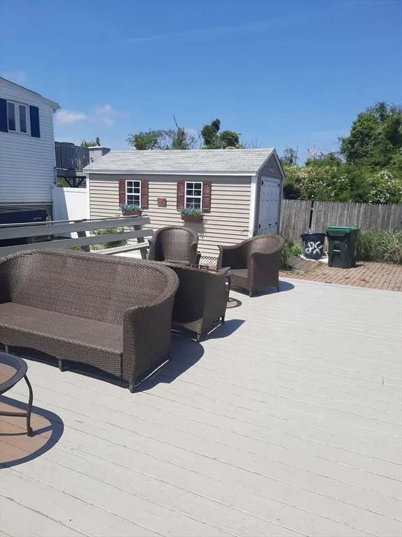 2 bed, 1 bath apartment for rent at 2 Mcarthur Ln, Marshfield — photo 9 of 10