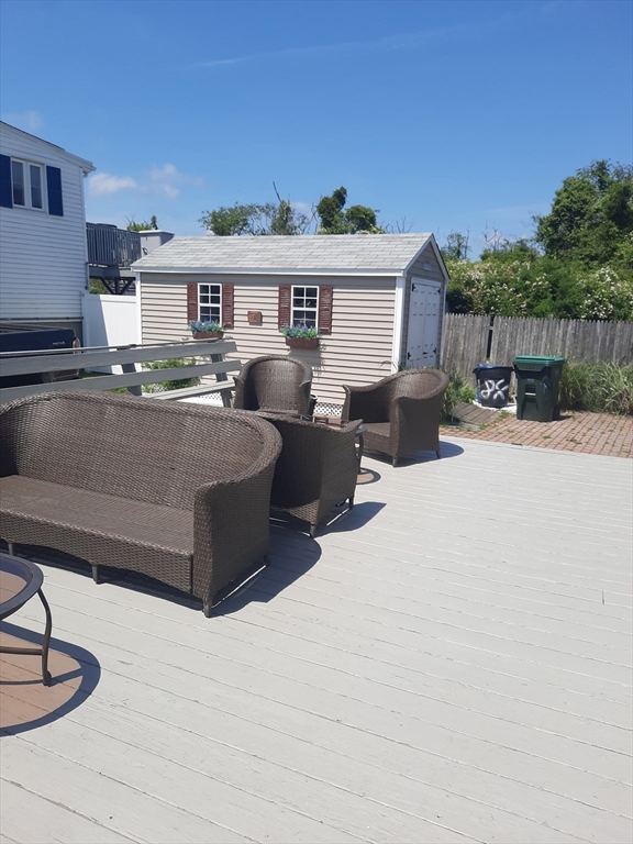 2 bed, 1 bath apartment for rent at 2 Mcarthur Ln, Marshfield — photo 9 of 10