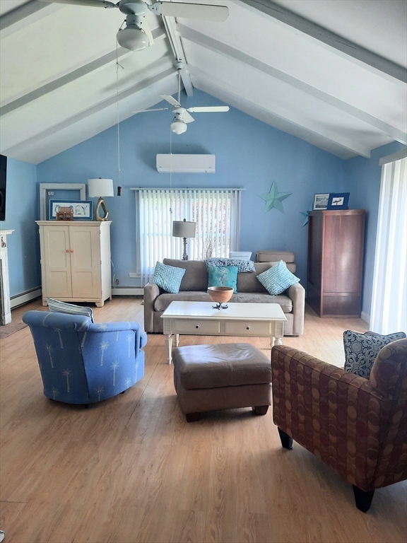 2 bed, 1 bath apartment for rent at 2 Mcarthur Ln, Marshfield — photo 5 of 10