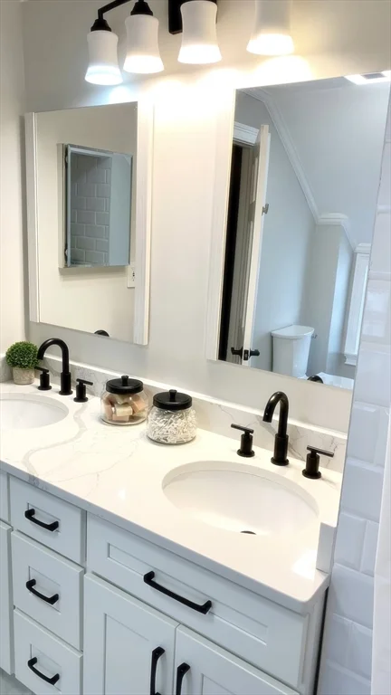 3 bed, 1 bath apartment for rent at 2 Meadow St Unit A, Salem — photo 6 of 9