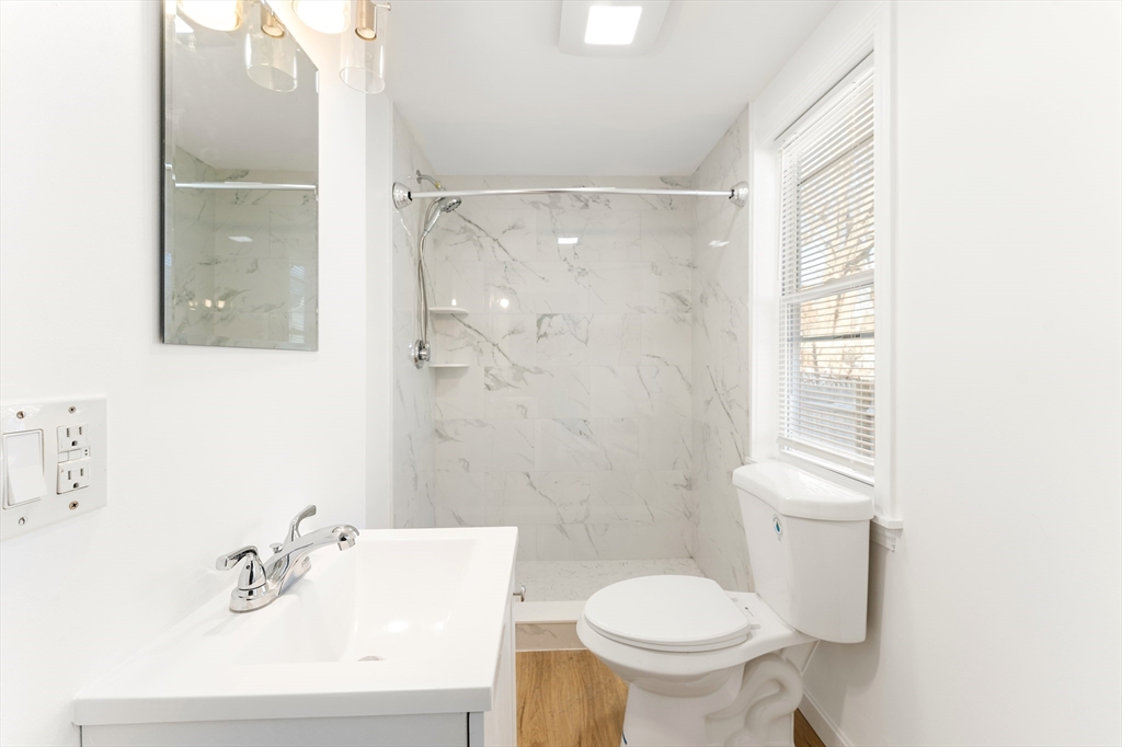 2 bed, 1 bath apartment for rent at 2 Mechani St Unit 1, Saxonville — photo 6 of 10