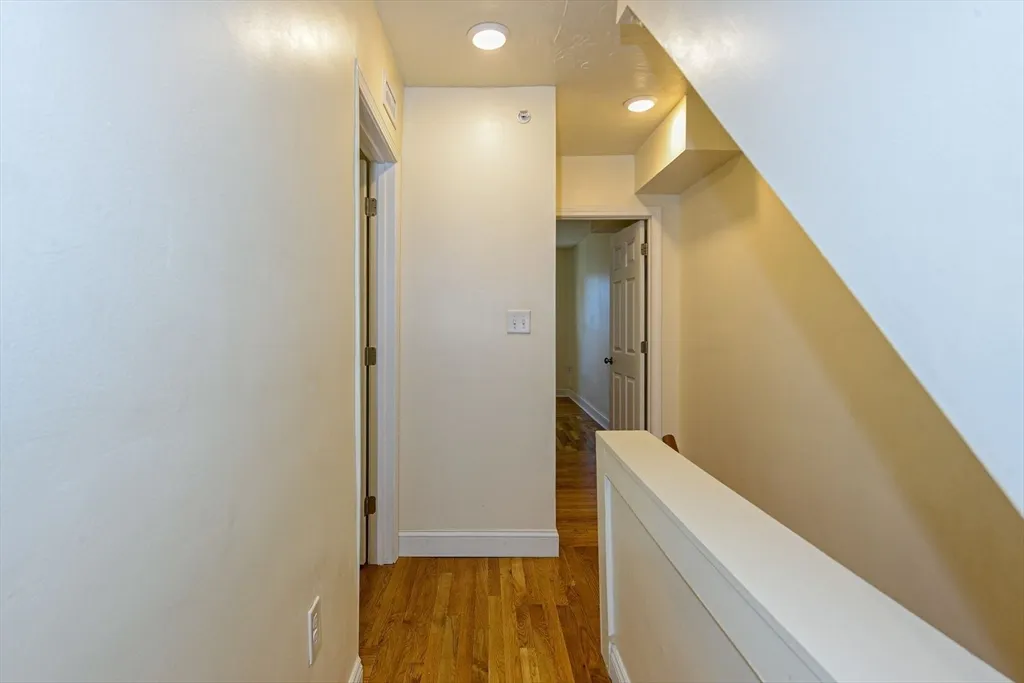 3 bed, 2 bath apartment for rent at 2 Mechanic Unit 1, Newton Upper Falls — photo 8 of 14