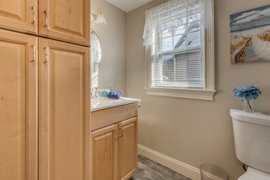 3 bed, 2 bath apartment for rent at 2 Melvin St Unit 2, Wakefield — photo 9 of 17