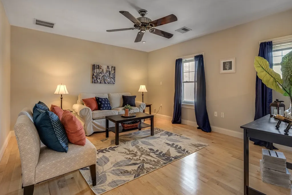3 bed, 2 bath apartment for rent at 2 Melvin St Unit 2, Wakefield — photo 6 of 17