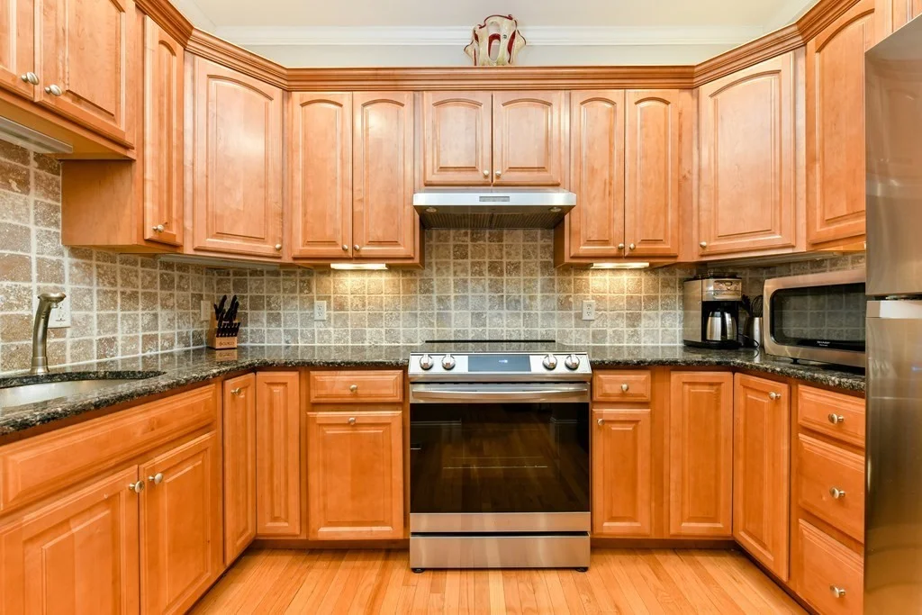 2 bed, 2 bath apartment for rent at 2 Monks St Unit 1, South Boston — photo 2 of 17