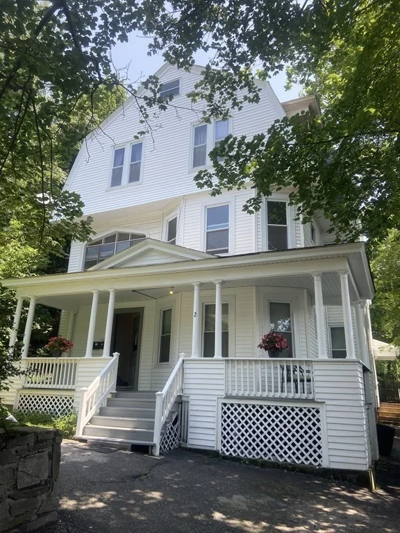 3 bed, 1 bath apartment for rent at 2 Montague Unit 3, Worcester — photo 1 of 9
