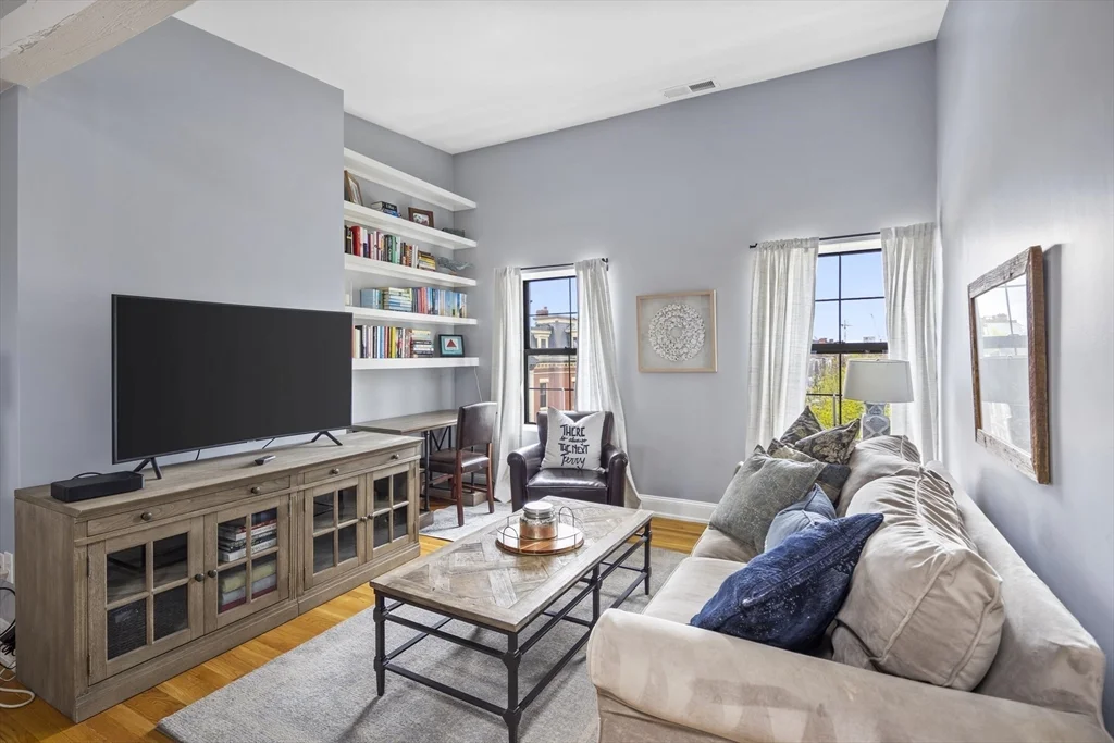 1 bed, 1 bath apartment for rent at 2 Monument Sq Unit 5, Charlestown — photo 11 of 26