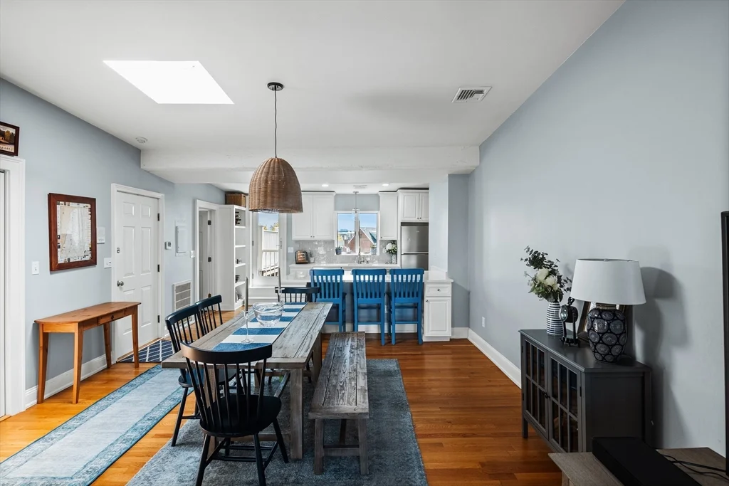 1 bed, 1 bath apartment for rent at 2 Monument Sq Unit 5, Charlestown — photo 3 of 26