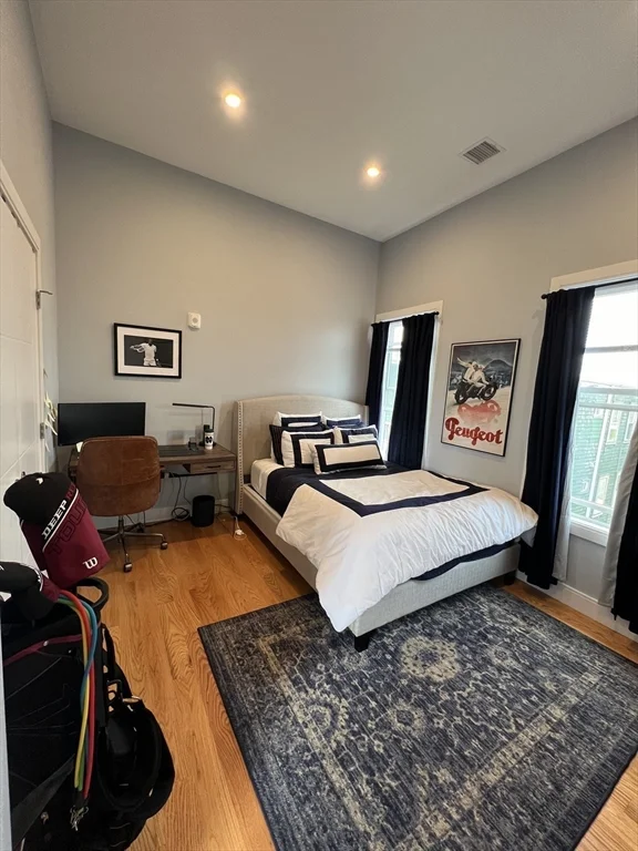 4 bed, 2 bath apartment for rent at 2 Mount Vernon St Unit 3, Dorchester — photo 12 of 21