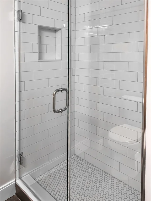 4 bed, 2 bath apartment for rent at 2 Mount Vernon St Unit 3, Dorchester — photo 9 of 21