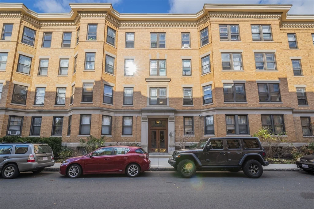 2 bed, 1 bath apartment for rent at 2 Newport Rd Unit 5, Baldwin — photo 1 of 18