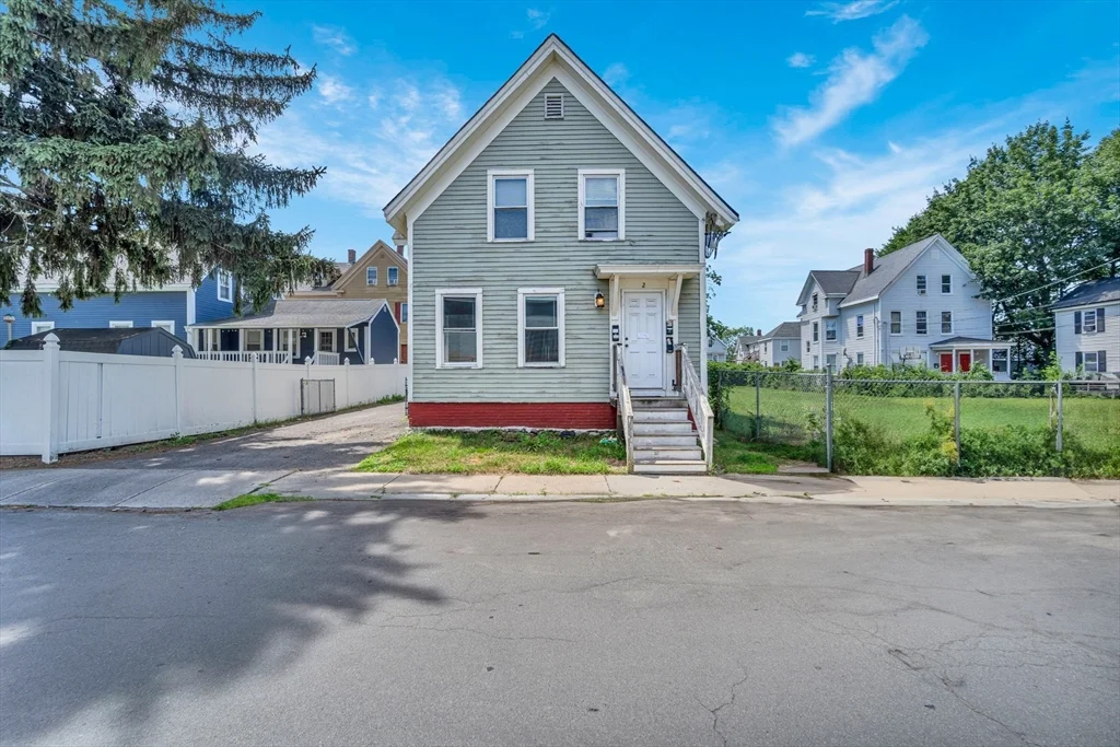 2 bed, 1 bath apartment for rent at 2 North St Unit 1, Haverhill — photo 17 of 17