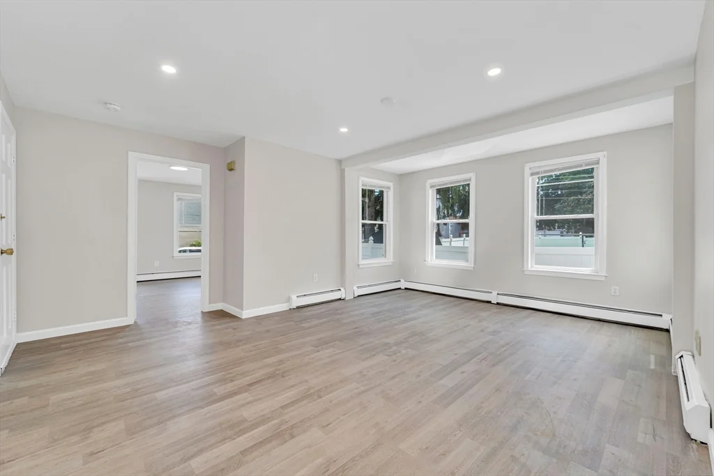 2 bed, 1 bath apartment for rent at 2 North St Unit 1, Haverhill — photo 9 of 17
