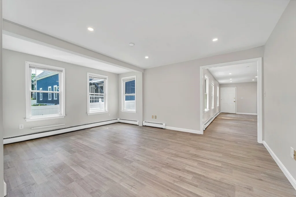 2 bed, 1 bath apartment for rent at 2 North St Unit 1, Haverhill — photo 8 of 17