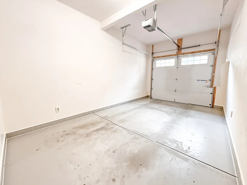 3 bed, 2 bath apartment for rent at 2 O'reilly Ln Unit 2, Foxboro — photo 20 of 24