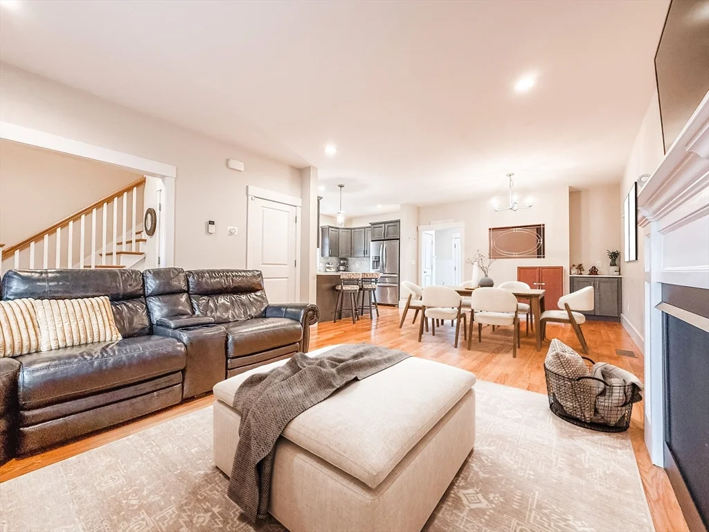 3 bed, 2 bath apartment for rent at 2 O'reilly Ln Unit 2, Foxboro — photo 5 of 24