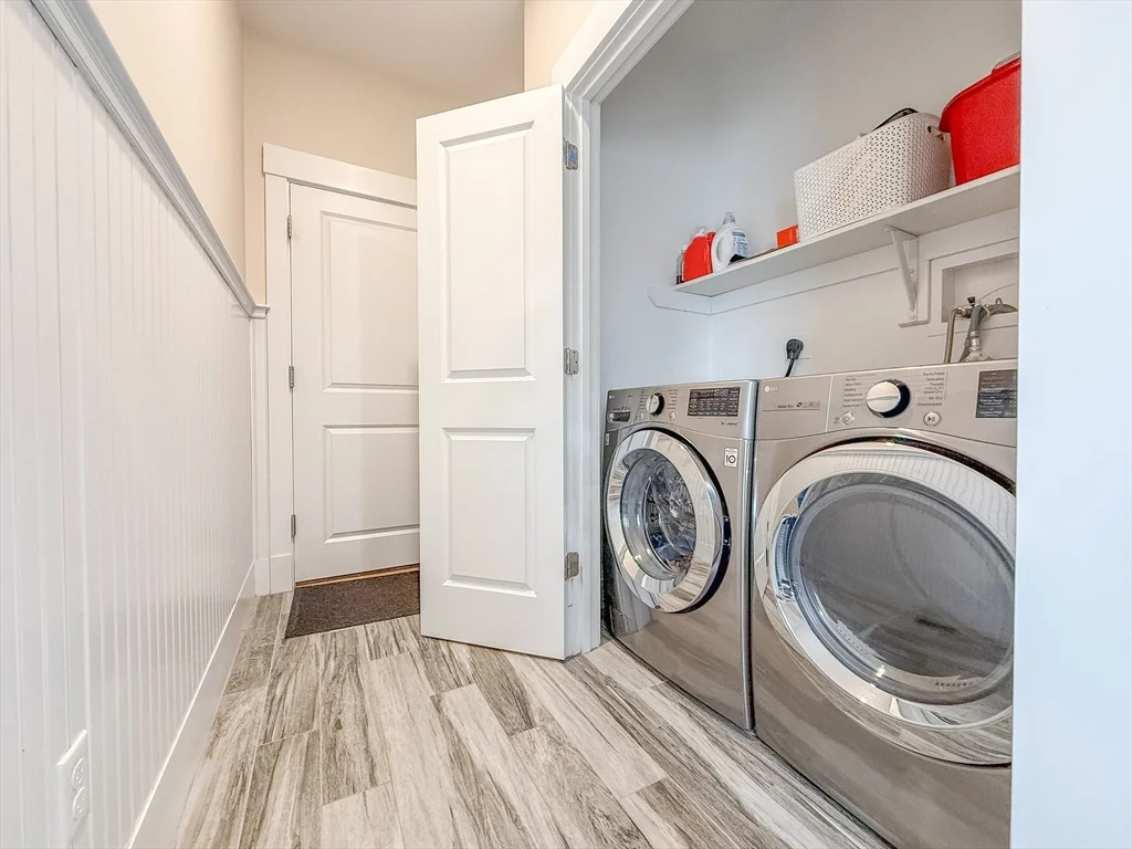 3 bed, 2 bath apartment for rent at 2 O'reilly Ln Unit 2, Foxboro — photo 9 of 24