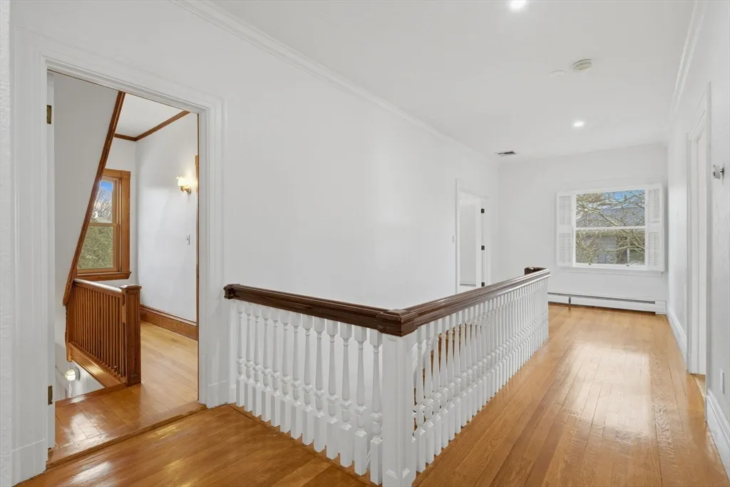 4 bed, 3 bath apartment for rent at 2 Ocean Ave, Phillips Beach — photo 13 of 31