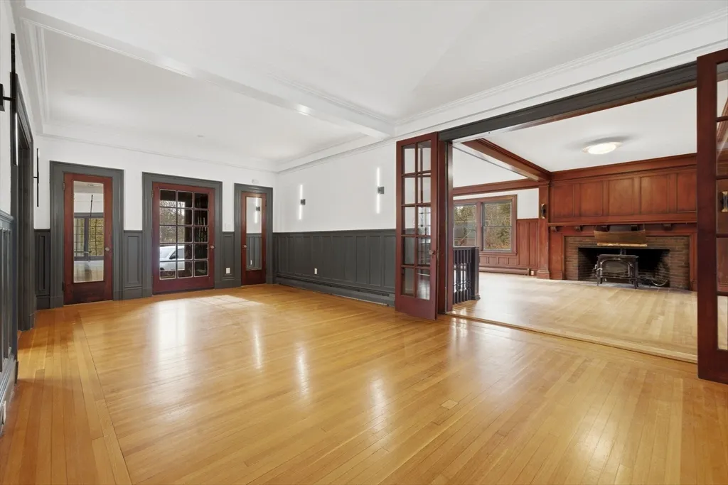 4 bed, 3 bath apartment for rent at 2 Ocean Ave, Phillips Beach — photo 3 of 31