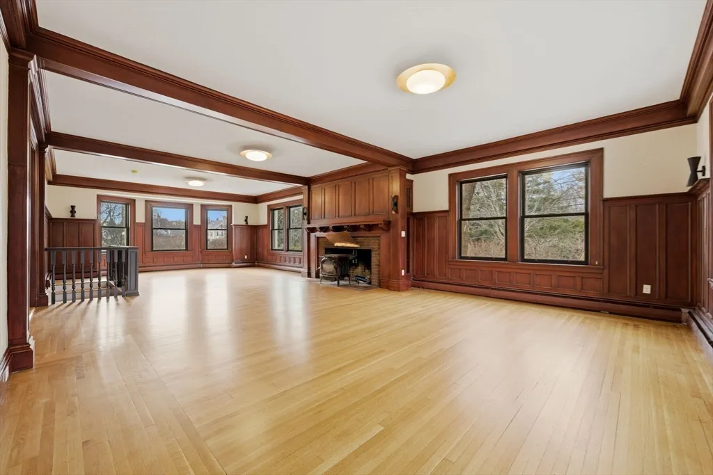 4 bed, 3 bath apartment for rent at 2 Ocean Ave, Phillips Beach — photo 6 of 31