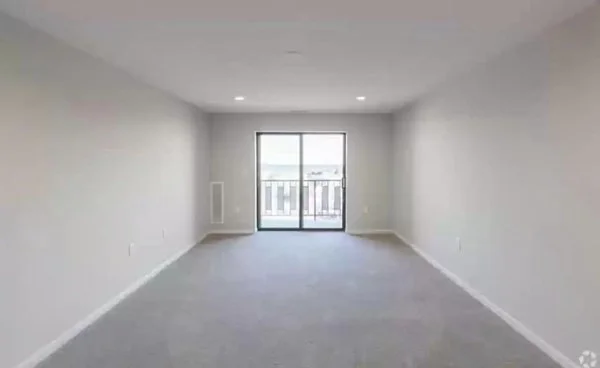 1 bed, 1 bath apartment for rent at 2 Ocean Ave Unit 210, Revere — photo 4 of 16