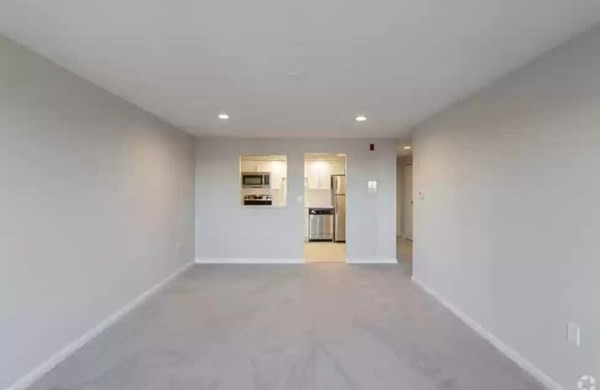1 bed, 1 bath apartment for rent at 2 Ocean Ave Unit 300, Revere — photo 5 of 15