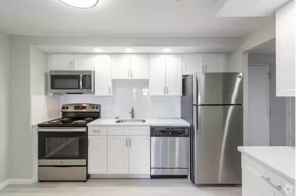 1 bed, 1 bath apartment for rent at 2 Ocean Ave Unit 300, Revere