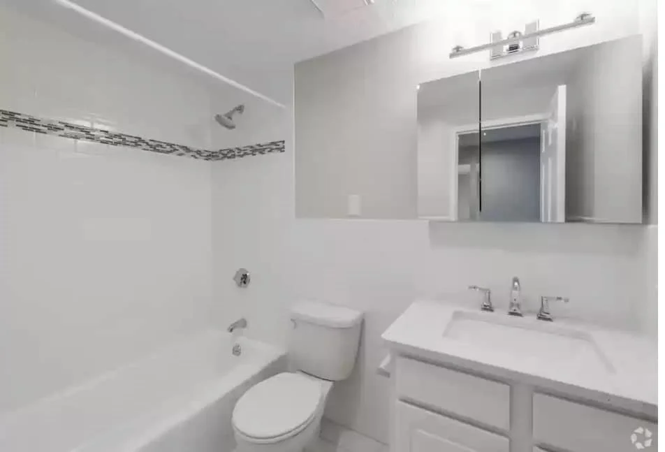 1 bed, 1 bath apartment for rent at 2 Ocean Ave Unit 506, Revere — photo 4 of 13
