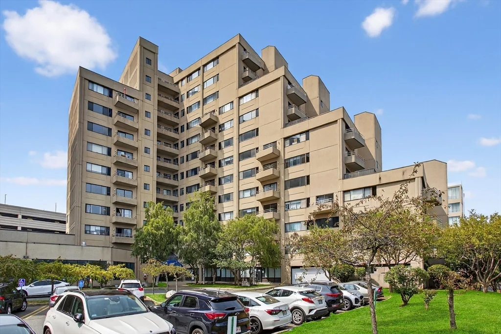 2 bed, 2 bath apartment for rent at 2 Ocean Ave Unit 514, Revere — photo 2 of 27
