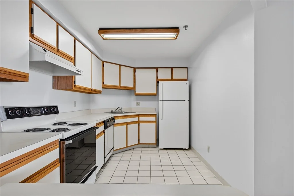 2 bed, 2 bath apartment for rent at 2 Ocean Ave Unit 514, Revere — photo 21 of 27