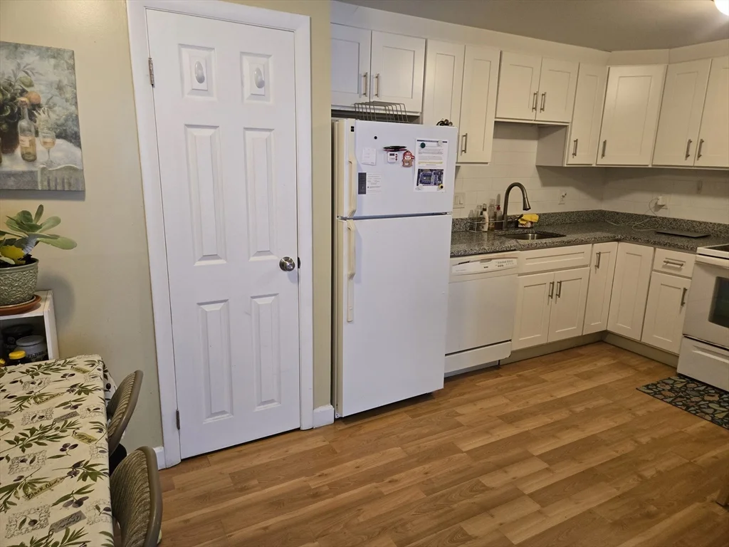 1 bed, 1 bath apartment for rent at 2 Old Colony Ln Unit 8, Arlington — photo 11 of 13