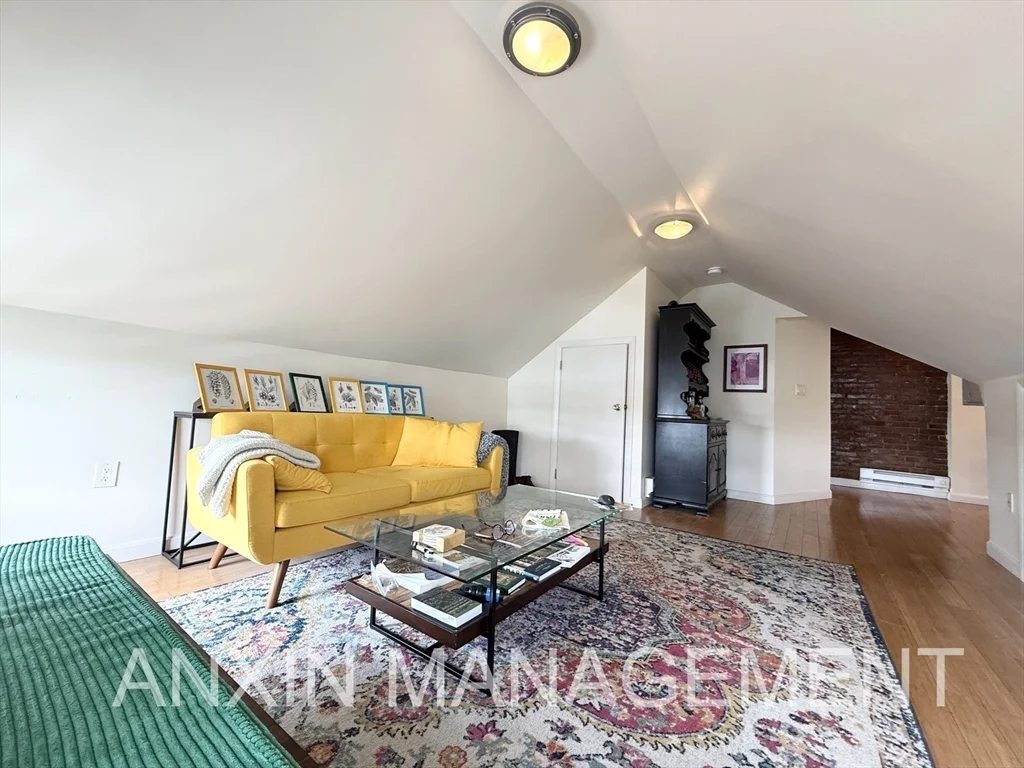 Studio bed, 1 bath apartment for rent at 2 Orchard St Unit 3, Porter Square — photo 1 of 10
