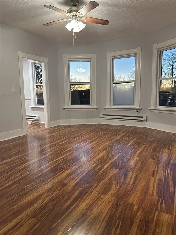 3 bed, 1 bath apartment for rent at 2 Orne St Unit 2, Worcester — photo 1 of 10