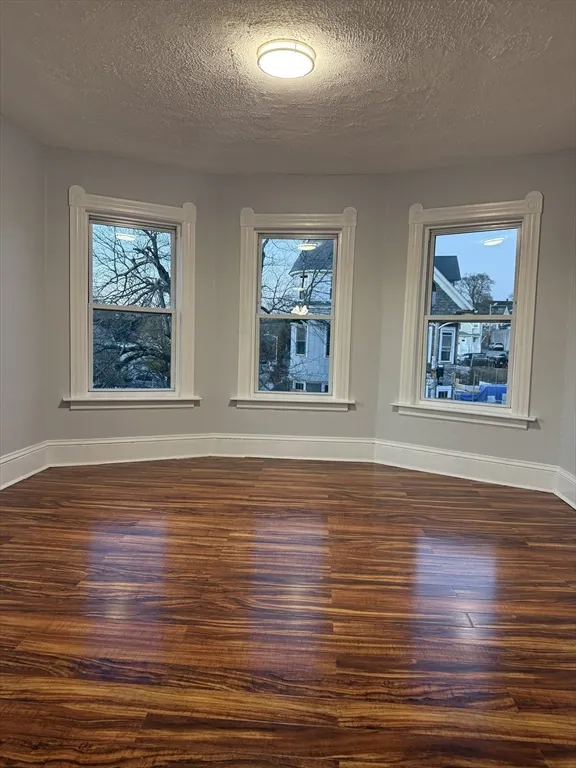 3 bed, 1 bath apartment for rent at 2 Orne St Unit 2, Worcester — photo 6 of 10