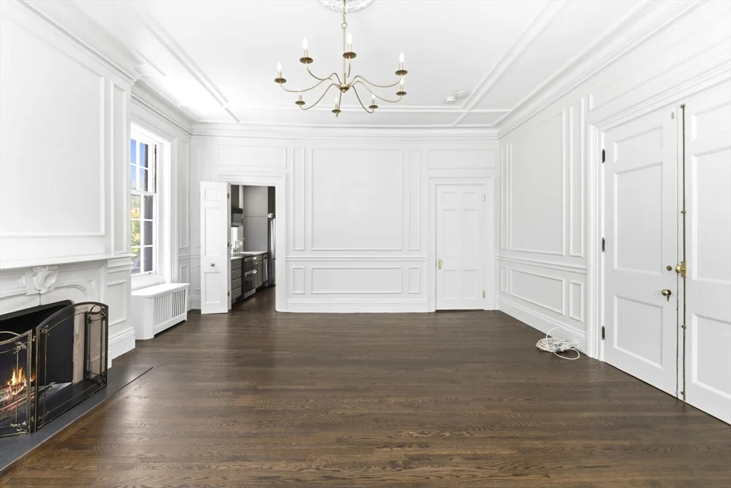 3 bed, 3 bath apartment for rent at 2 Otis Pl Unit 1, Beacon Hill — photo 4 of 24