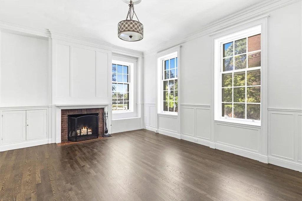 3 bed, 3 bath apartment for rent at 2 Otis Pl Unit 1, Beacon Hill — photo 7 of 24