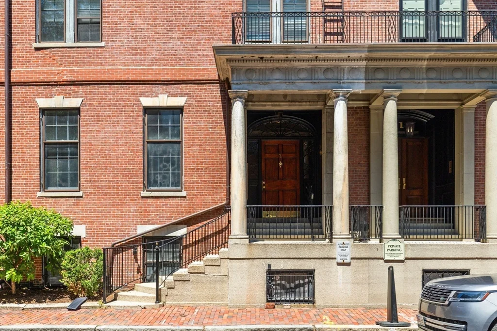 3 bed, 3 bath apartment for rent at 2 Otis Pl Unit 1, Beacon Hill — photo 23 of 24